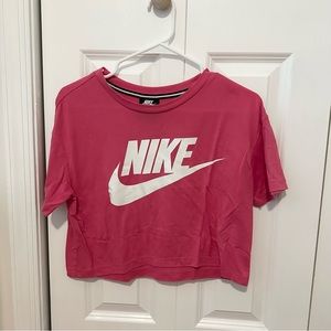 nike crop tshirt
